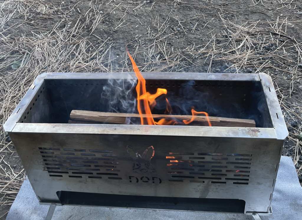 すけもえファイヤーで熾火を作る